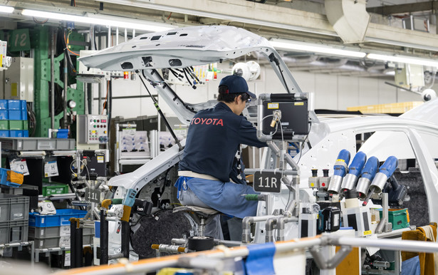 Toyota wdraża innowacyjne procesy produkcyjne. Nowy typ baterii coraz bliżej