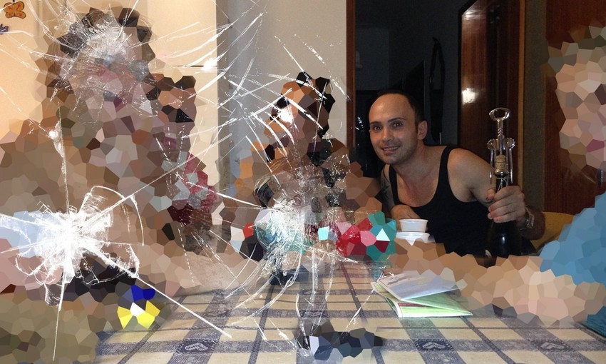 Fotografija sa žrtvama, koja je snimljena pre nego što je jednu od njih silovao