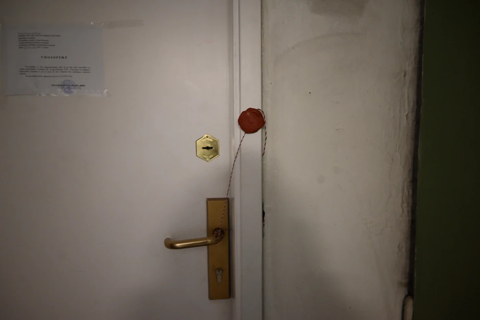 Ovo je stan u kojem se predozirala devojka