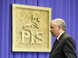 PiS będzie się naradzać. Po cichu