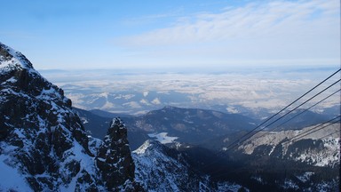 Tatry: 2,5 metra śniegu na Kasprowym; lawinowa trójka