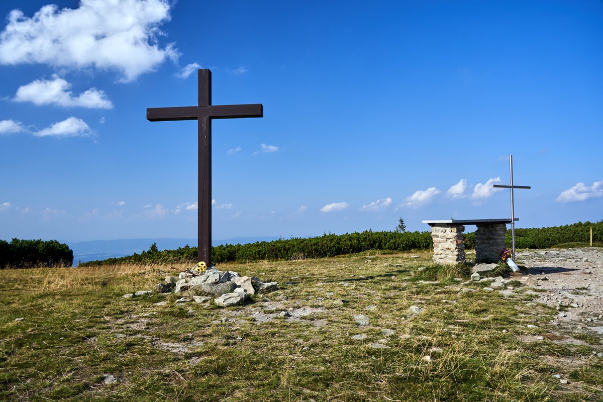 Ruszył na szczyt ze znajomymi, nagle zasłabł. Tragedia w Beskidach