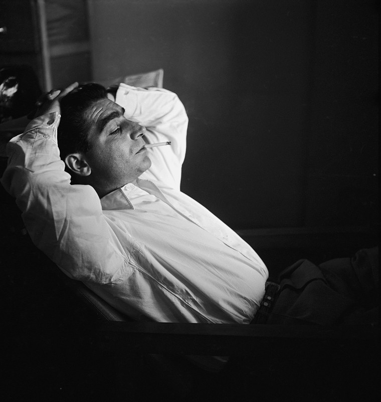 ROBERT CAPA - zdjęcia w GettyImages