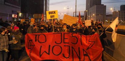 Protest w Łodzi. Policja zablokowała strajk kobiet