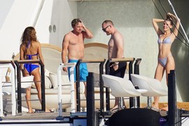 "Videla sam Leonarda Dikaprija OBUČENOG KAO ŽENA!  Pitala sam ga - JESI TI GEJ? A on... Znala sam da će KAD - TAD SHVATITI DA VOLI ISTI POL", legendarna glumica bila UBEĐENA da je ovo istina o njenom kolegi