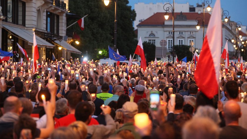 Protest przed Pałacem Prezydenckim