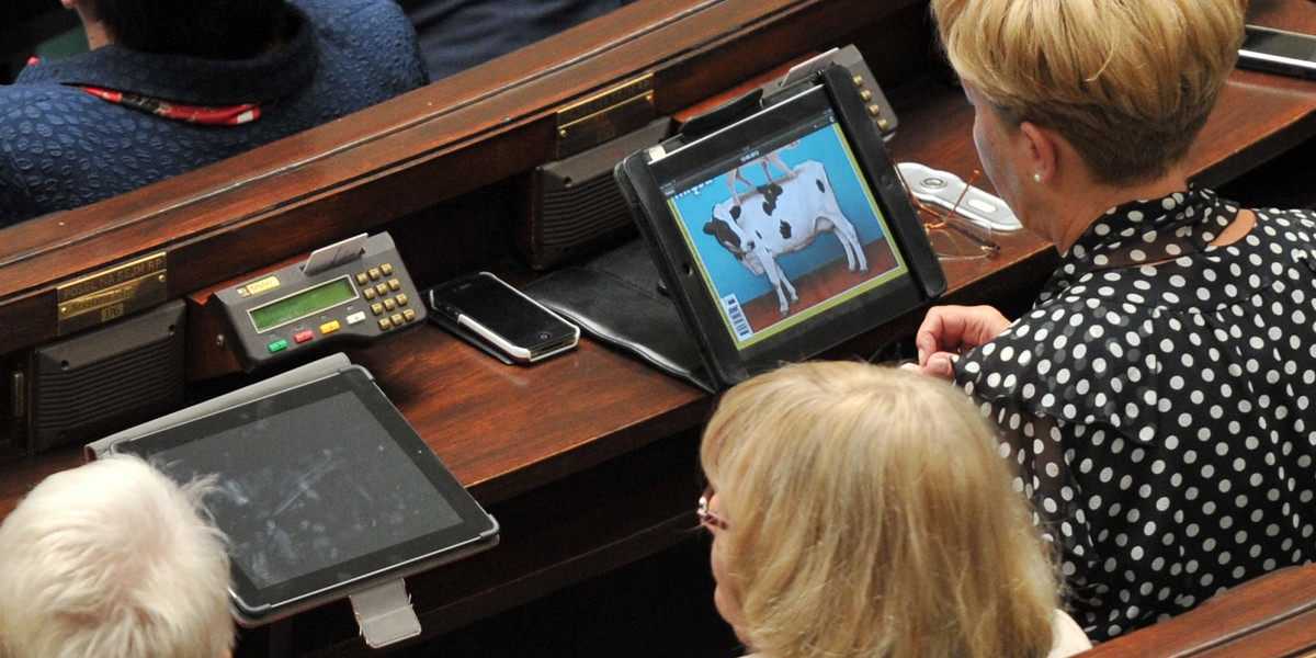 Zniszczą sejmowe tablety warte fortunę!