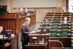 Szef NIK o naciskach polityków: Telefony milczały