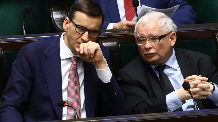 Mateusz Morawiecki i Jarosław Kaczyński w Sejmie