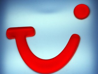 TUI ogłosiło 80 mln funtów strat za drugi kwartał, akcje spółki lecą w dół