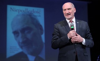 Macierewicz: Obowiązkiem strony rosyjskiej jest zwrócenie Polsce czarnych skrzynek Tu-154M