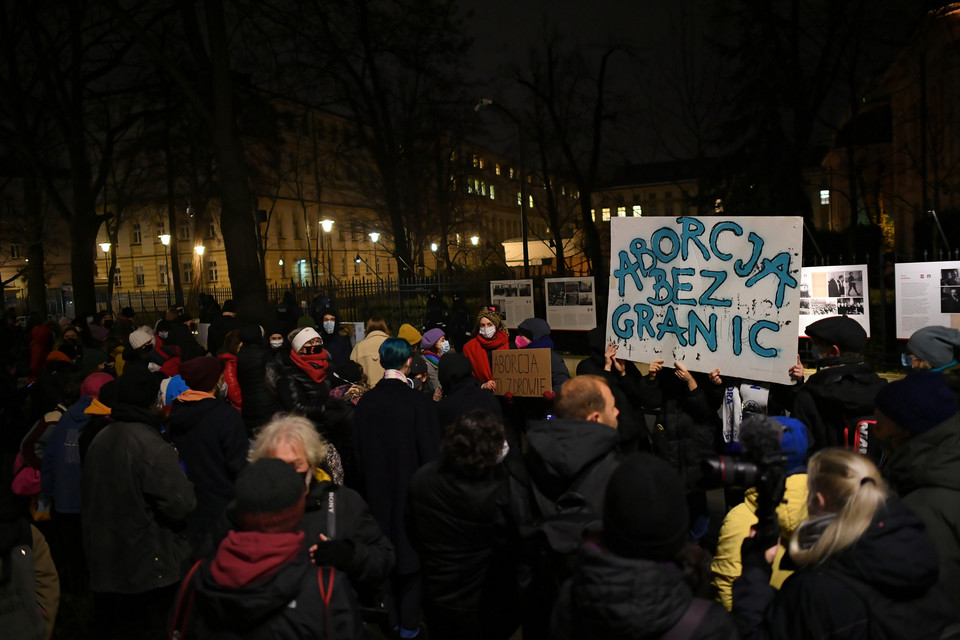 Protest w Warszawie przed TK (uczestnicy protestu)