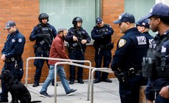 Zamachowiec z Nowej Zelandii zwiedzał w Polsce zamki krzyżackie