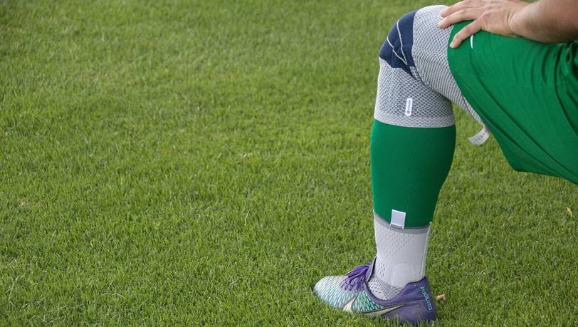 Kniebandagen im Vergleich: Hilfe gegen Schmerzen im Knie