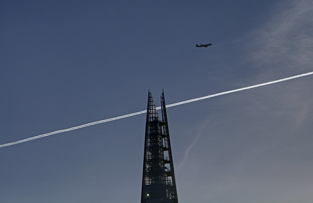 Szczyt najwyższego budynku w Wielkiej Brytanii Shard tower, Londyn, 30.11.2012
