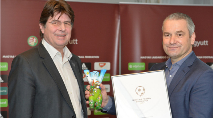 A magyar kapitány, Bernd Storck (jobbra) a német futball egyik nagykövete lett/Fotó:mlsz.hu