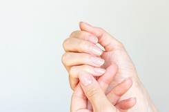 Paznokcie jesienne: top 6 [Inspiracje]