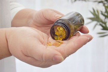 Semmi értelme napi három omega-3 kapszulát bevenni enélkül! A szakértők javaslata merész, de világos