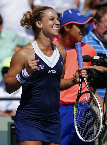 Seksowna Słowaczka znów ograła Agnieszkę Radwańską