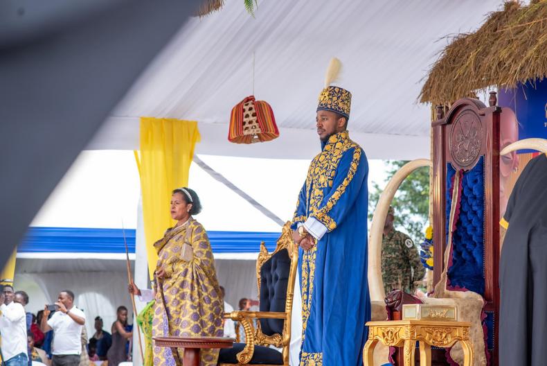 The King and Queen Mother at the Empango