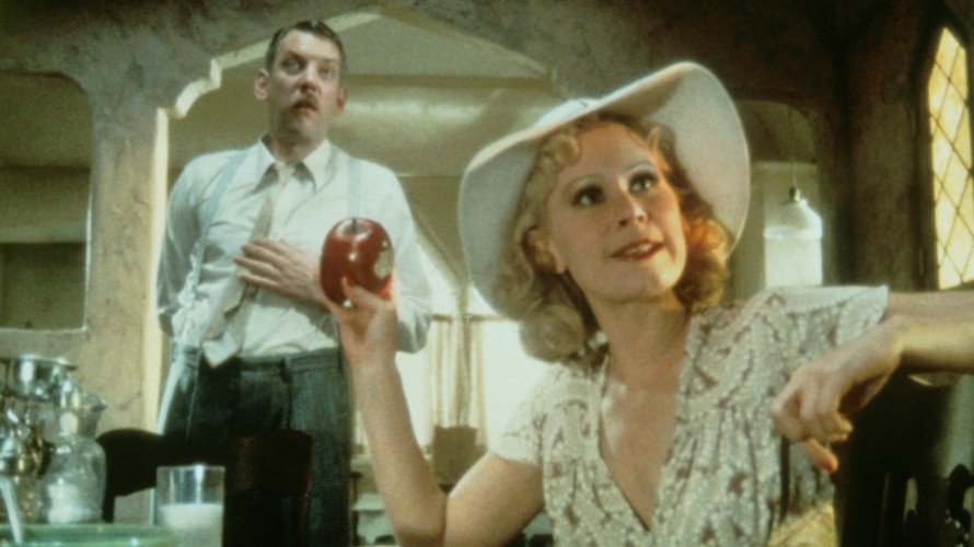 Karen Black i Donald Sutherland w filmie 'Dzień szarańczy'