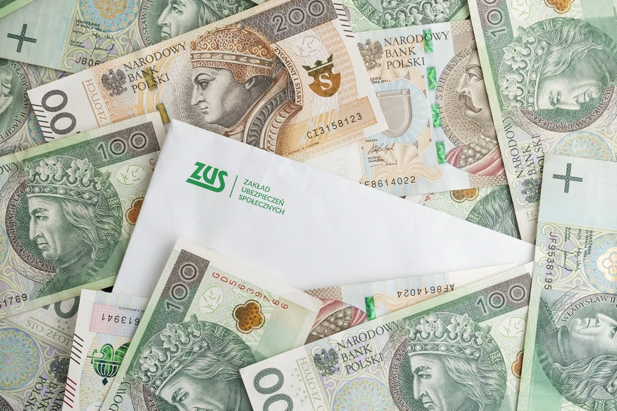 ZUS wypłaci prawie 30 tys. zł. Musisz jednak zrobić tę jedną rzecz, bo nie dostaniesz pieniędzy z automatu