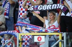 Kibice wracają na polskie stadiony. Zobacz, ile osób obejrzy z trybun mecz w Zabrzu