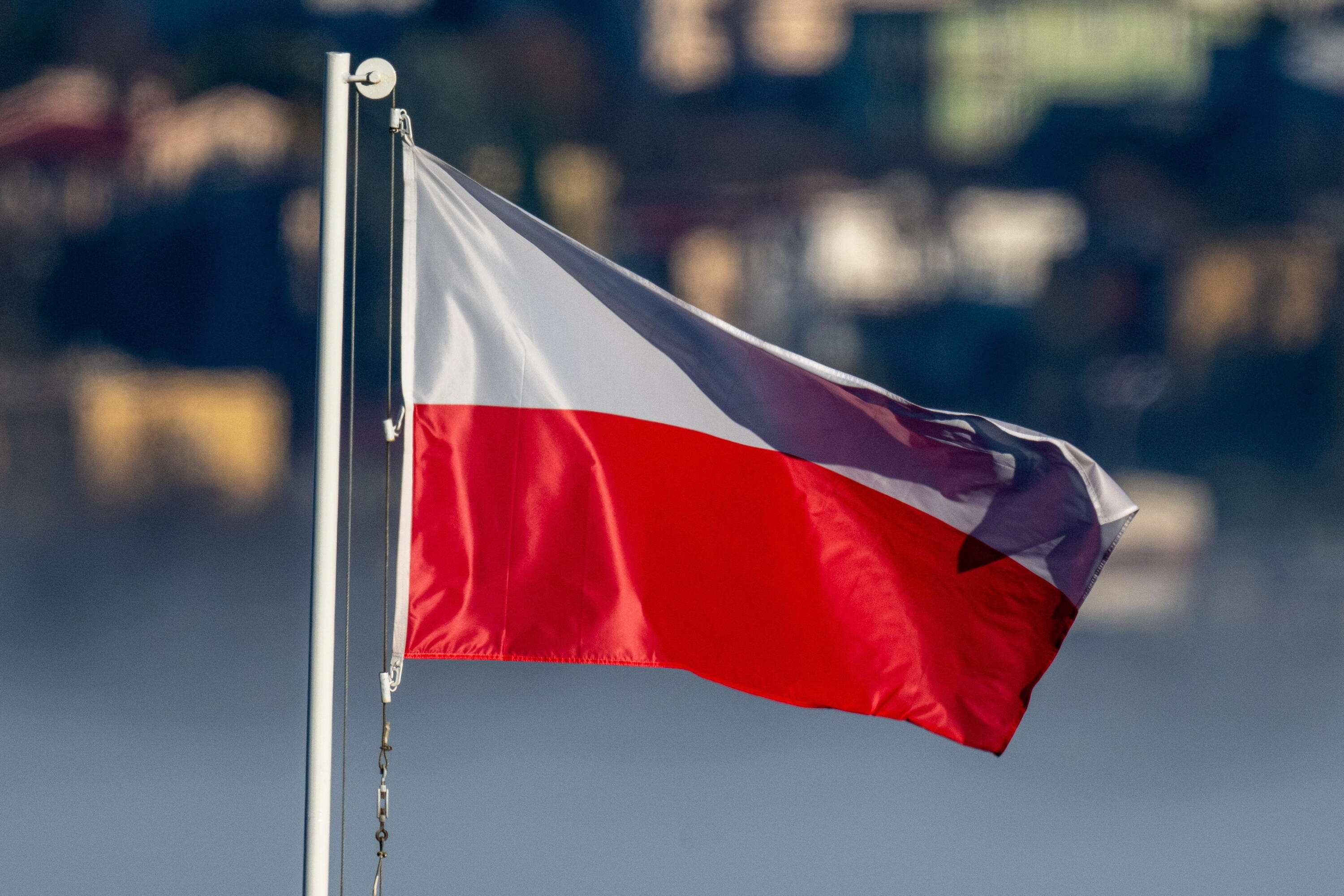 Święto Niepodległości 11 listopada: Jak wywiesić flagę. Kary do 5000 zł