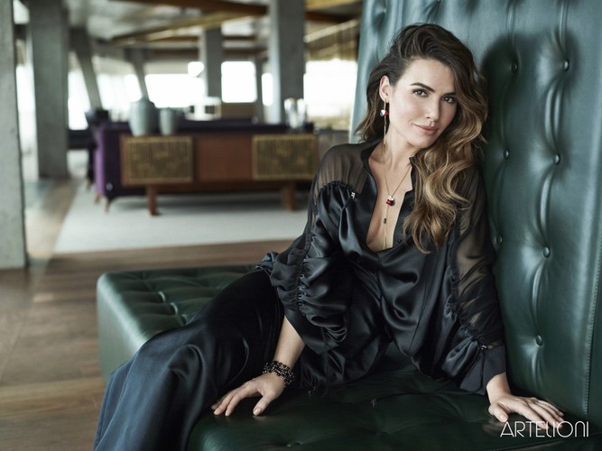 Marta Żmuda-Trzebiatowska w sesji Artelioni