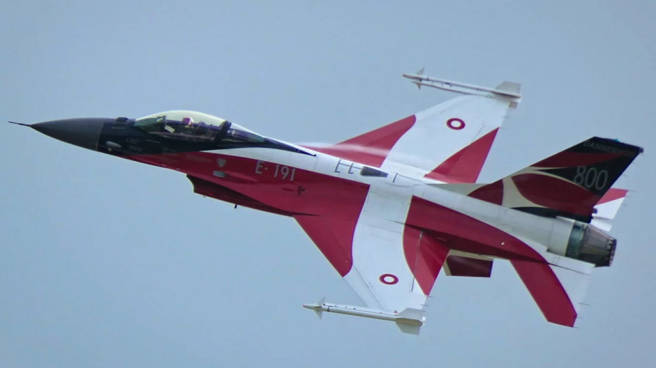 Argentyna odkupi 24 z 43 eksploatowanych obecnie przez Danię samolotów bojowych F-16.