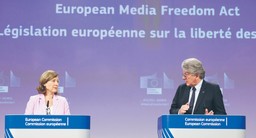 Bruksela chce chronić dziennikarzy