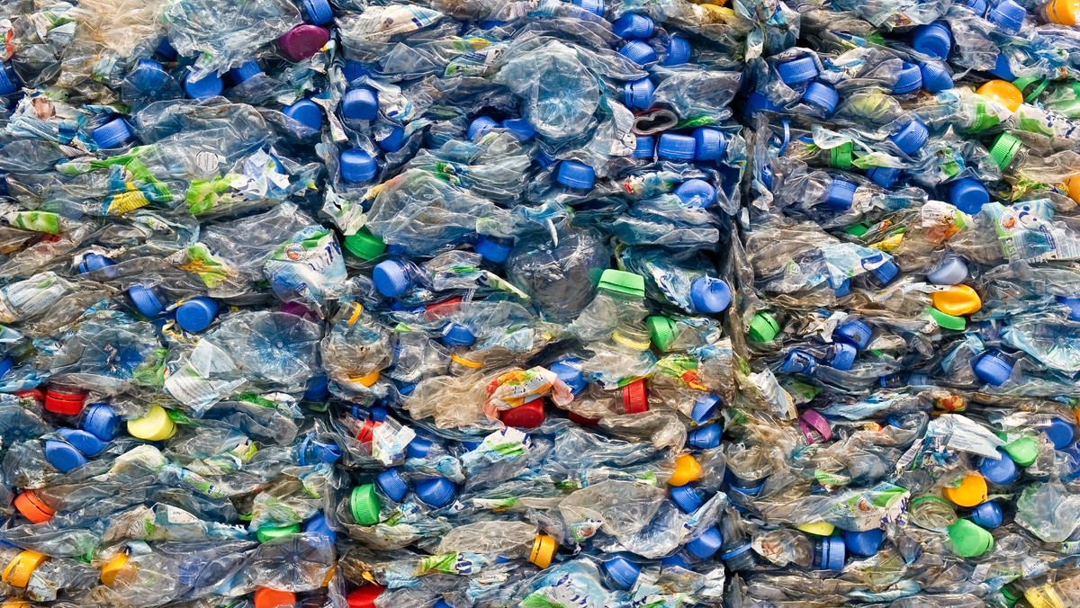  Recykling. Piotr Barczak: plastik musi być droższy