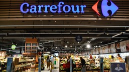 sieć carrefour przejdzie w polskie ręce? 800 sklepów i 40 centrów handlowych trafi pod młotek