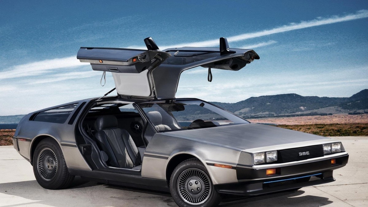 DeLorean DMC-12