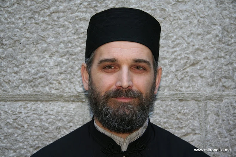 Otac Željko Ćalić