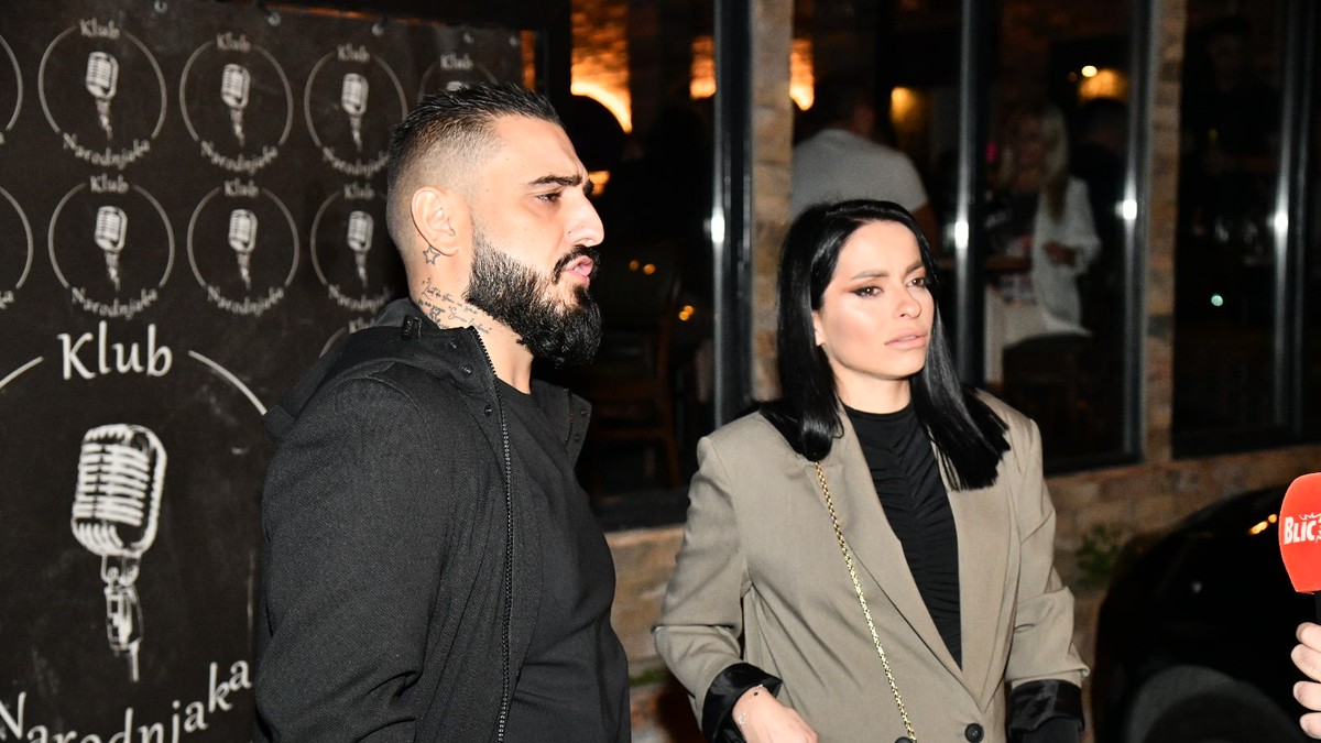 OVO JE TAST DARKA LAZIĆA Ćerki poručio: "Da vidim, JE L' TI SE VIDE GAĆE?", svi komentarišu snimak: "Normalno se ponašaj" Kép