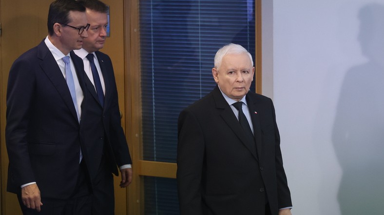 Mateusz Morawiecki, Mariusz Błaszczak i Jarosław Kaczyński, 2023 r.