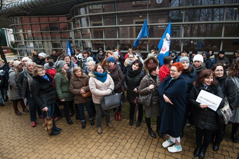 Pielęgniarki z Krakowa protestowały. Odeszły od łóżek pacjentów.