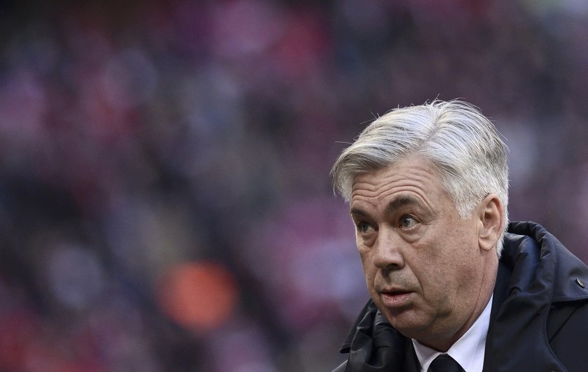 Carlo Ancelotti narzeka na kontuzje. Trener Lewandowskiego ma problemy