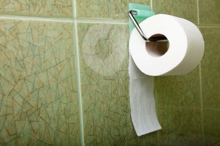 Papier toaletowy ze słomy? Bruksela ma nowy pomysł, jak zaradzić kryzysowi klimatycznemu