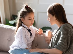 UWAGA: Gry psychologiczne wyniesione z dzieciństwa wpływają na umiejętności komunikacyjne w dorosłym życiu