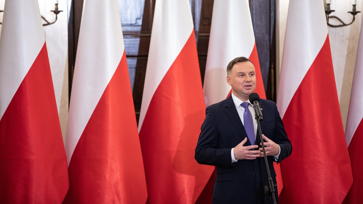 Andrzej Duda podpisał ustawę zakazującą importu kopciuchów