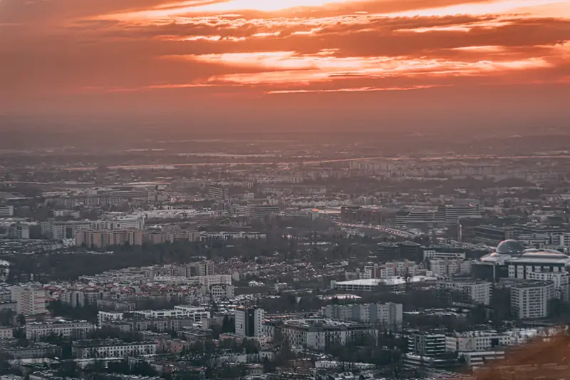 Widok na Warszawę z Varso Tower