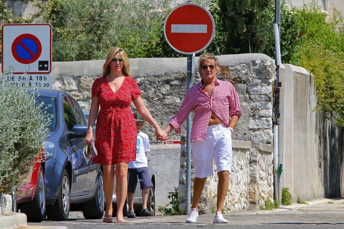 Rod Stjuart sa suprugom