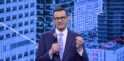 Nie ma już "Polski dla VIP-ów"? Tak twierdzi Morawiecki. Politolog odświeża pamięć premierowi