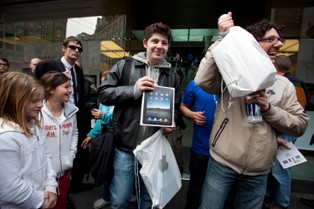 Spółki medialne: nie sprzedawaj, kupuj