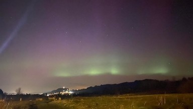 Zorza polarna nad Polską. Widziano ją nawet pod Tatrami [ZDJĘCIA]