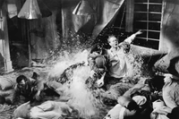 "Syreny brzmiały jak ostatnie pożegnanie albo jęk umierającego zwierzęcia". Tak tonął statek, którym płynęło 10 tys. osób