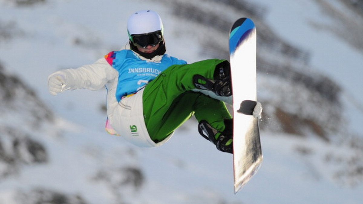 Austriacy w drugi dzień trwania zimowych młodzieżowych igrzysk olimpijskich doczekali się swojego pierwszego złotego medalu. Wywalczyła go Elisabeth Gram w rywalizacji narciarek dowolnych w konkurencji half pipe.
