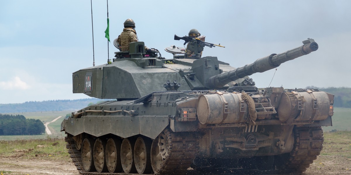 Challenger 2. Wielka Brytania przekaże Ukrainie 14 czołgów. 